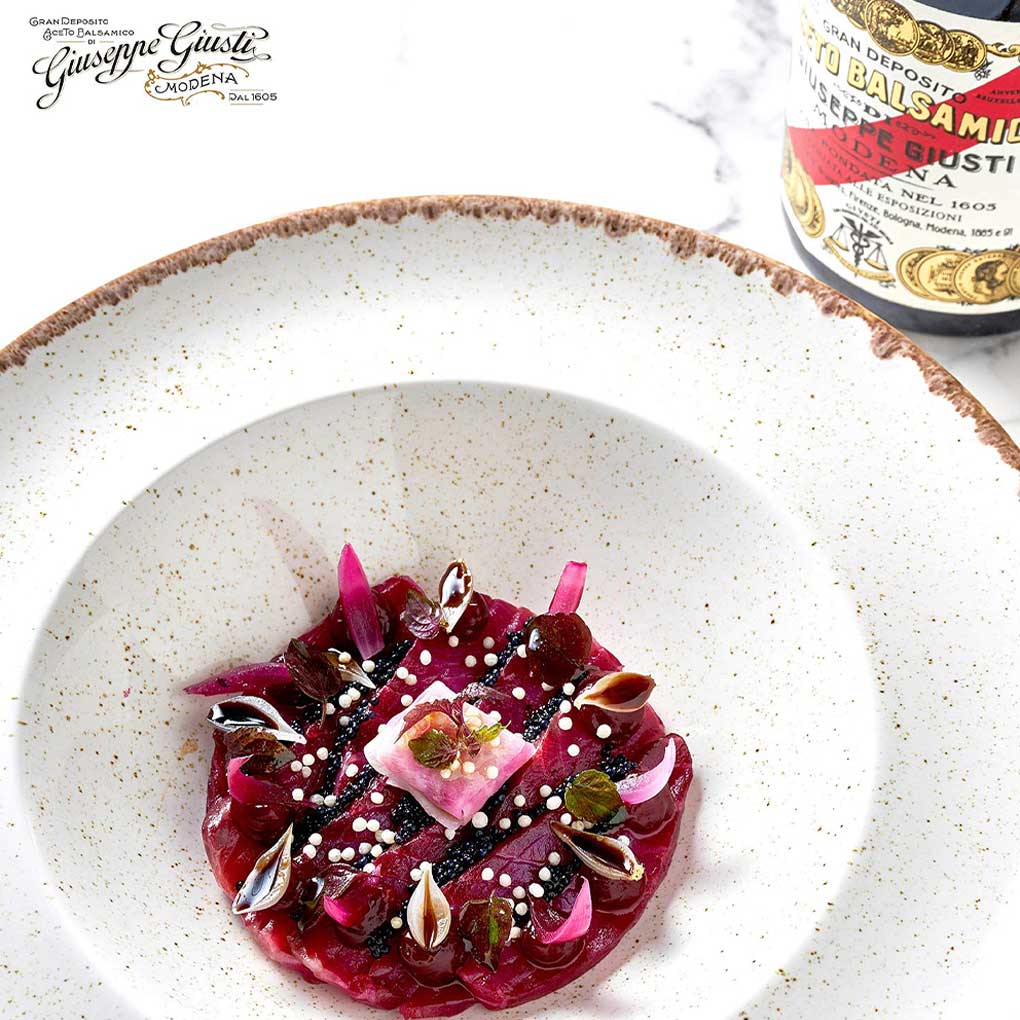 Giuseppe Giusti 5 Gold Medals Balsamic Vinegar of Modena in Gift Box 2