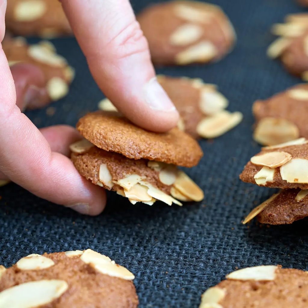 Maison Bruyere Caramel Almond Melts Cookies 2
