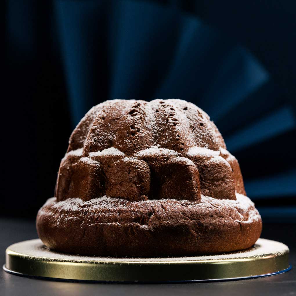 Fiasconaro Montenero "Black Mountain" Cake 2