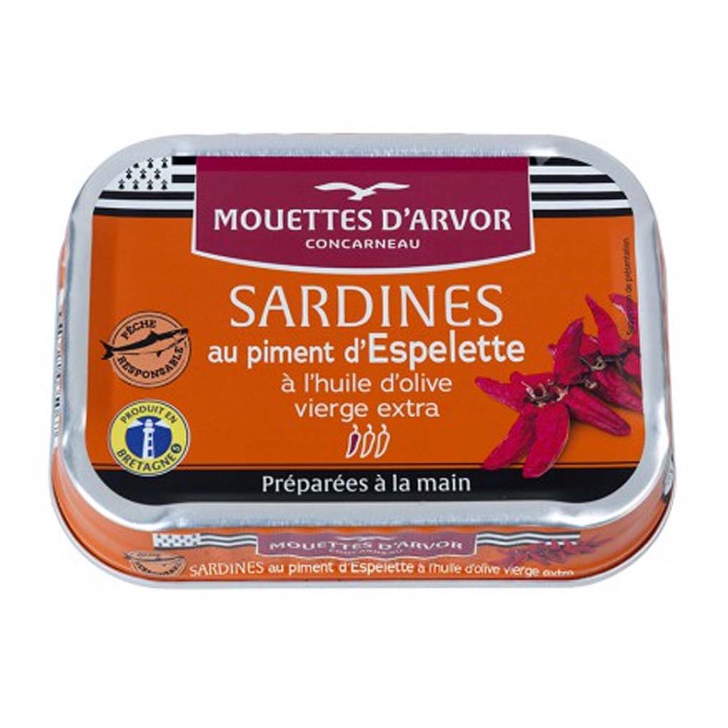 Mouettes D'Arvor Sardines with EVOO & Hot Pepper 1